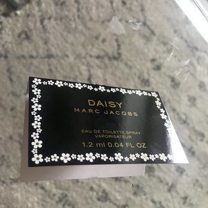 Fragrance sample bundle